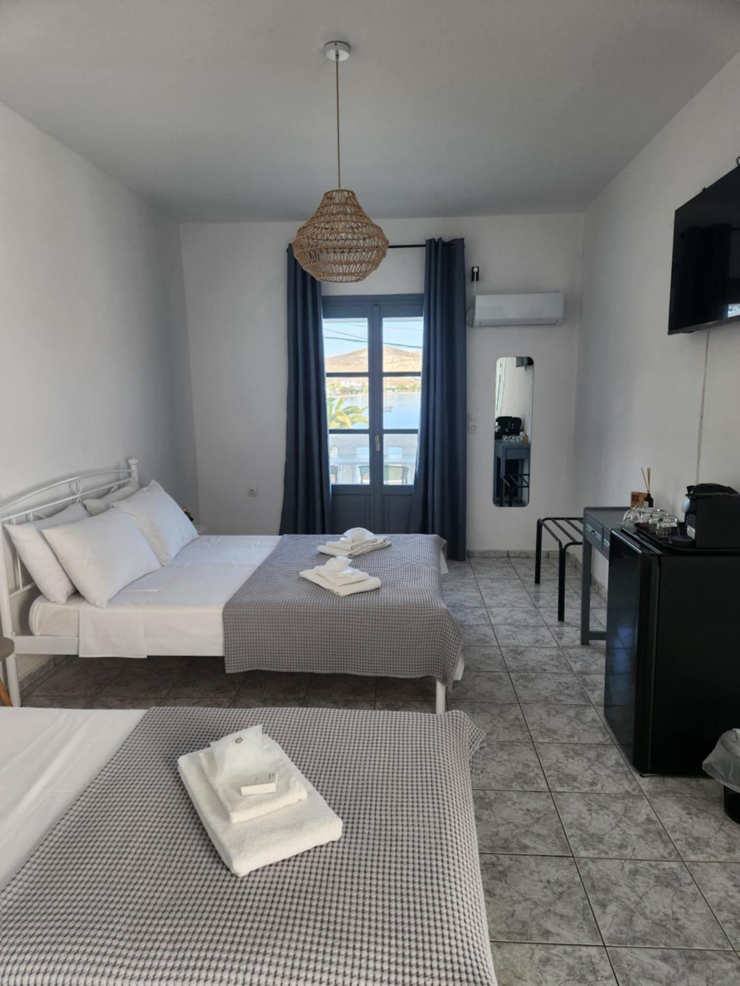 Eleios Hotel Serifos Livadi  Exterior photo